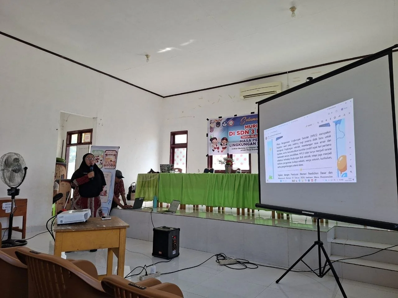 Pertemuan awal orangtua siswa baru MPLS