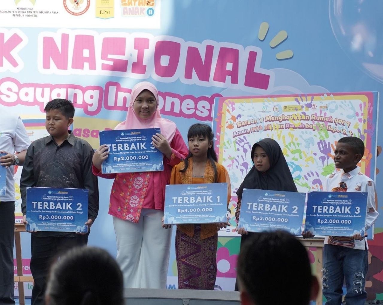 Hafizah Azzahra Latifah Raih Juara 3 Lomba Cerdas Mengulas Buku di Final LCMB 2026